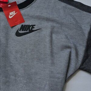 Nike Women's T shirt size M